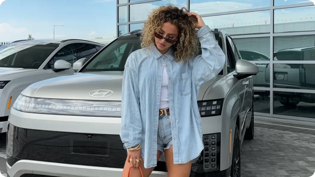 Gia Duddy shoot with her favourite car