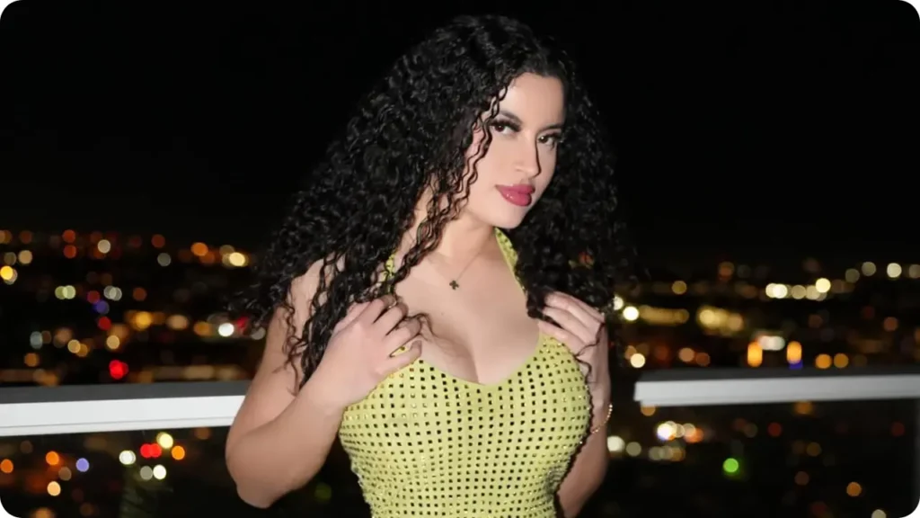Siarly in a beautiful green skirt